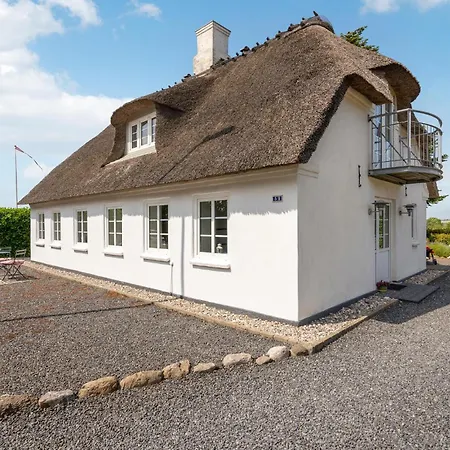 3 Bedroom Stunning In Sydals