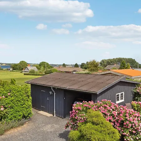 Holiday home 3 Bedroom Stunning In Sydals *