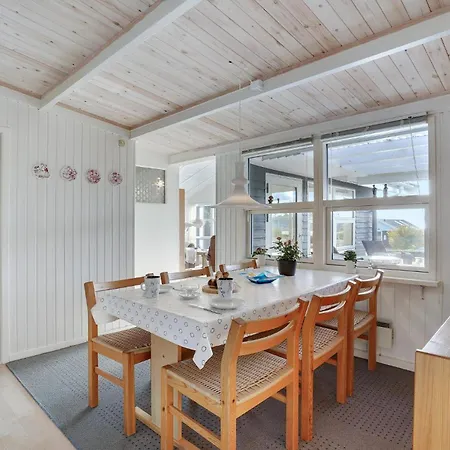 Three-bedroom In Sydals